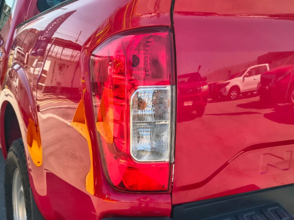 Nissan Navara Dc 4x2 2.3tdi Se año 2023