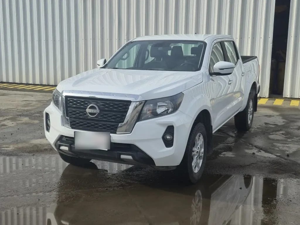 Nissan Navara Xe Mt 4x2 2.3 año 2023