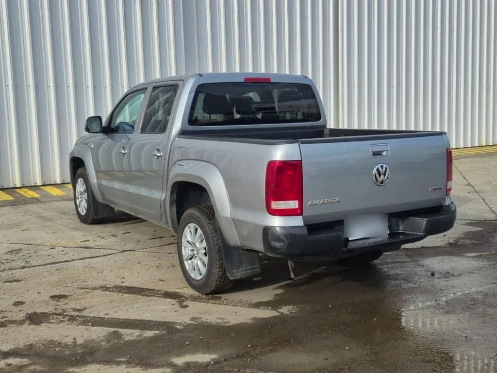 Volkswagen Amarok Trendline Mt D/c 4x4 2.0d año 2023