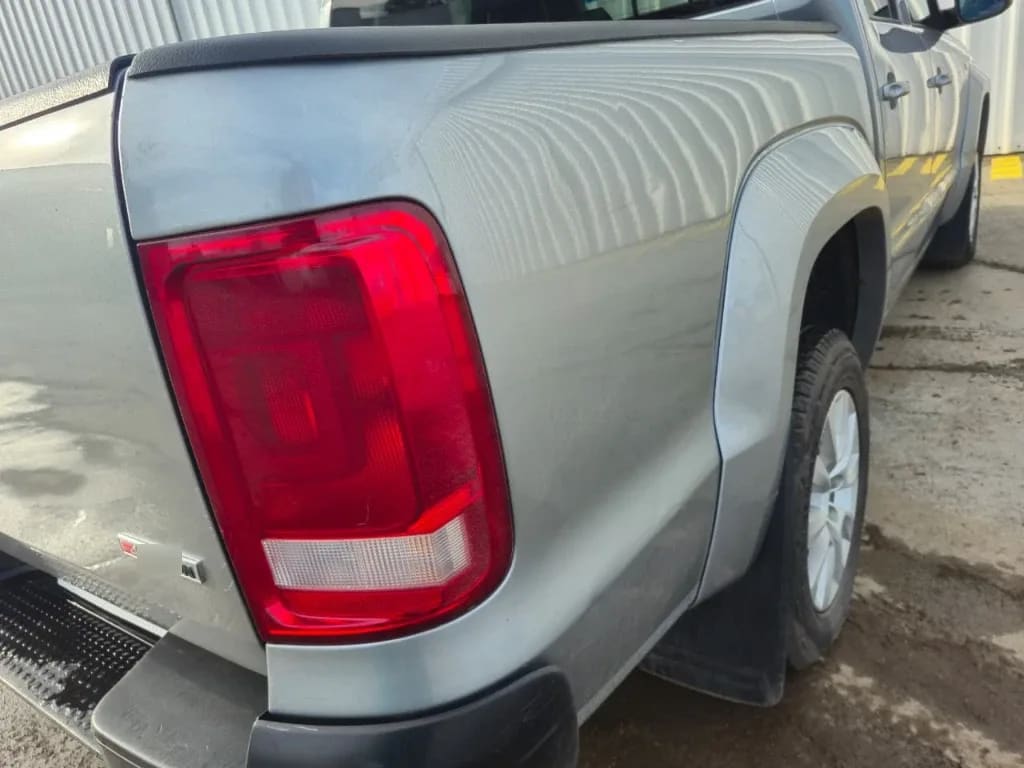Volkswagen Amarok Trendline Mt D/c 4x4 2.0d año 2023