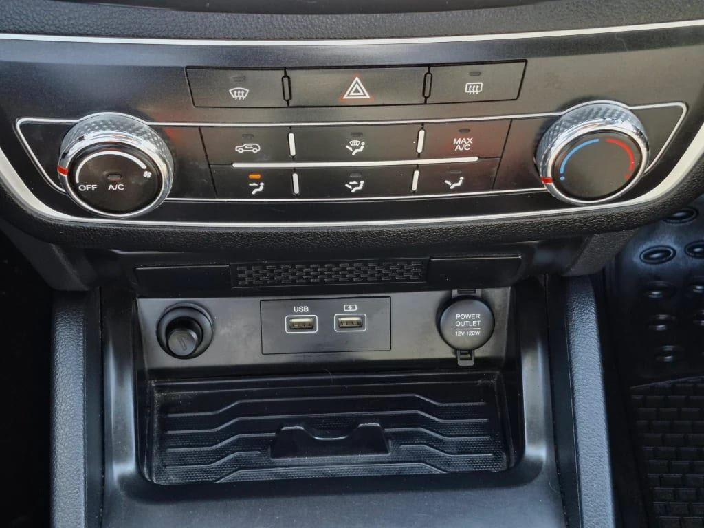 Ssangyong Grand Musso Grand Musso 2.2 4x2 Mt Full-Ql612 año 2023