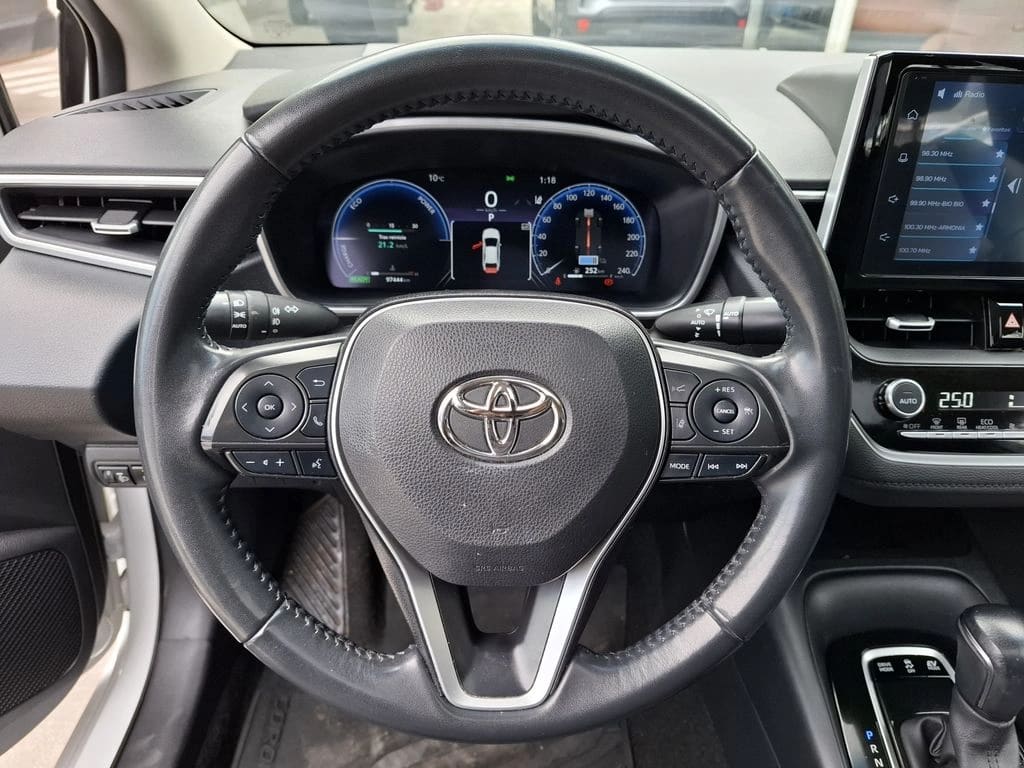 Toyota Corolla 1.8 Xli Hybrid 4x2 Cvt At 4p año 2024