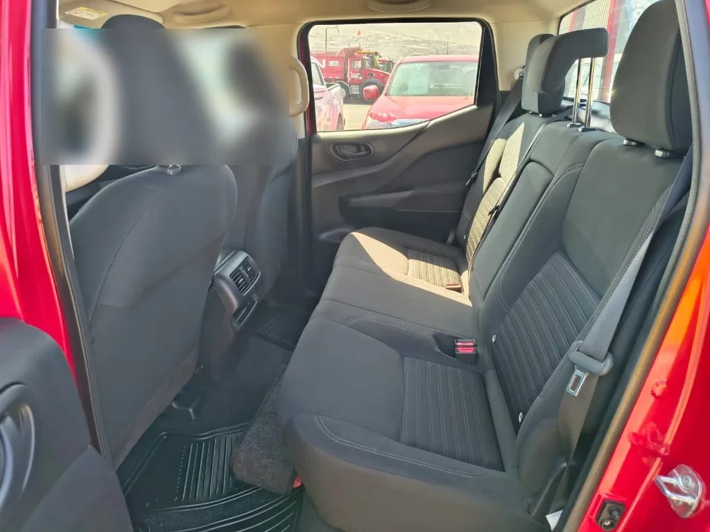 Nissan Navara Dc 4x2 2.3tdi Se año 2023