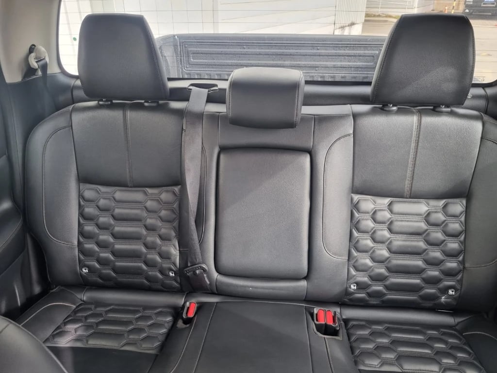 Nissan Navara Dc 4x4 2.3tdi Le At año 2023