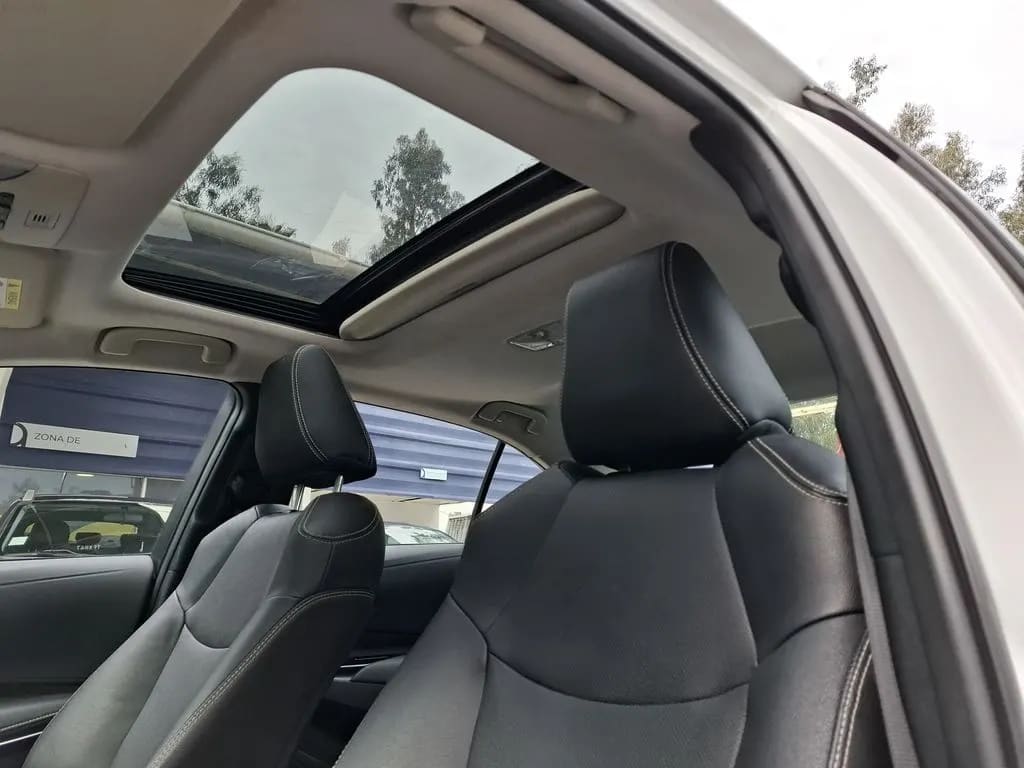 Toyota Corolla 1.8 Xli Hybrid 4x2 Cvt At 4p año 2024