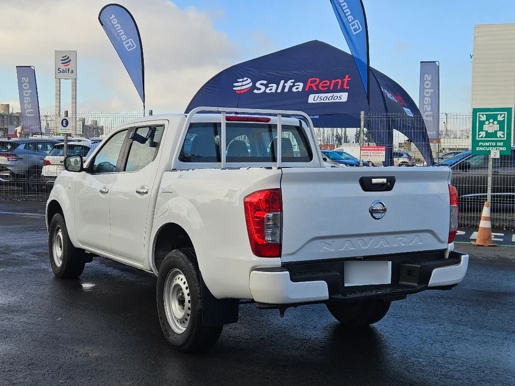 Nissan Navara Dc 4x2 2.3tdi Se año 2023
