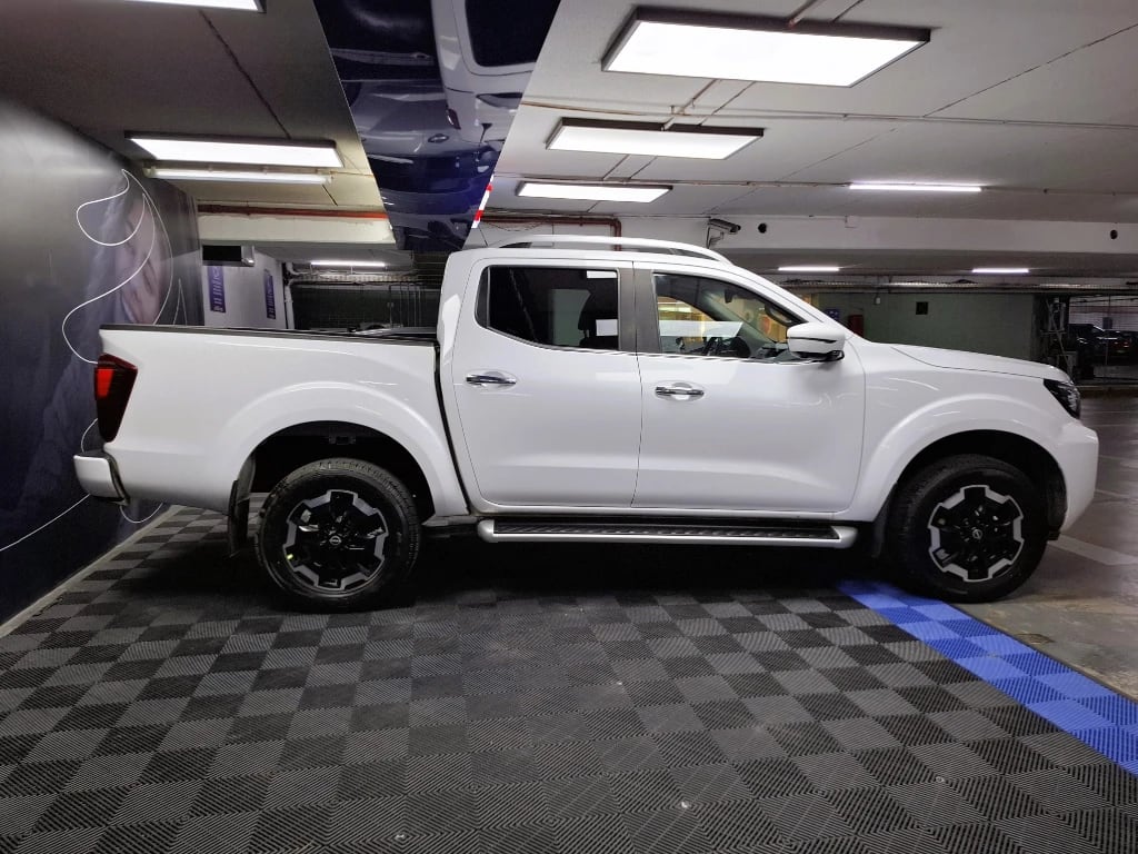 Nissan Navara Dc 4x4 2.3tdi Le año 2023