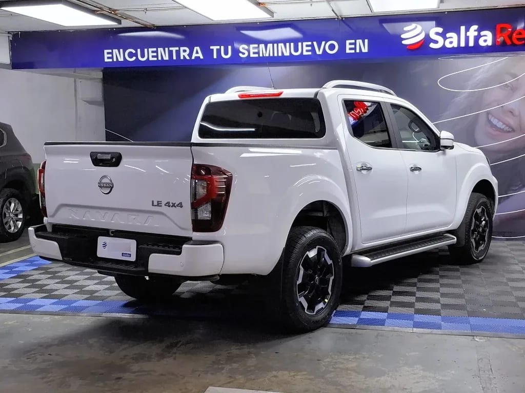 Nissan Navara Dc 4x4 2.3tdi Le año 2023