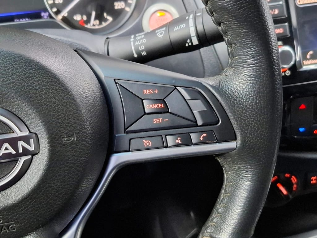 Nissan Navara Dc 4x4 2.3tdi Le año 2023