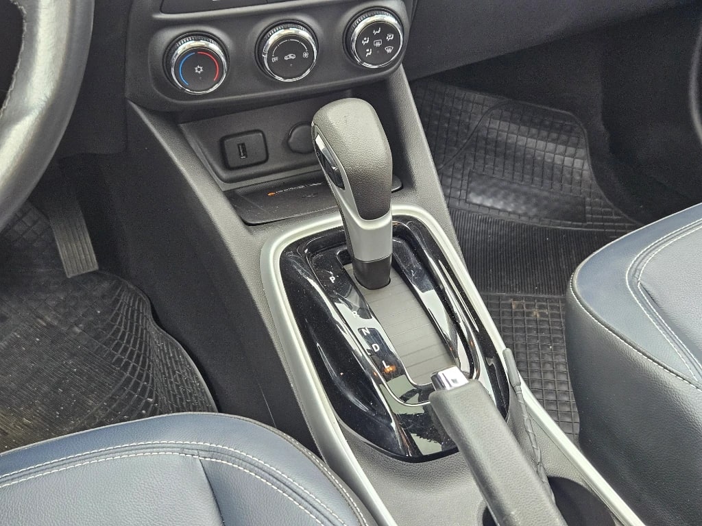 Chevrolet Tracker Tracker 1.2t Premier At P2 Onstar año 2024