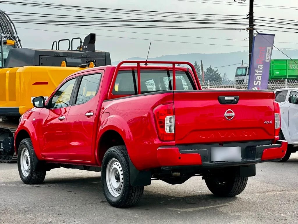 Nissan Navara Navara Dc 4x4 2.3 Tdi Se año 2023
