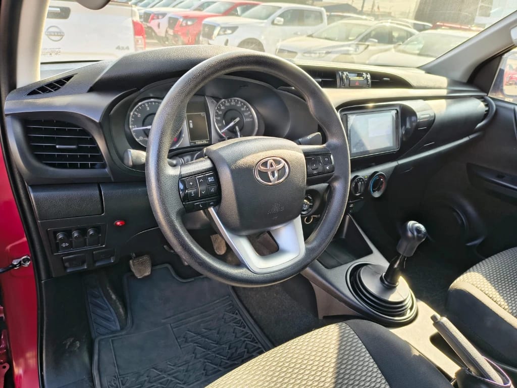 Toyota Hilux Dc 4x4 2.4 D Dx Mt año 2024
