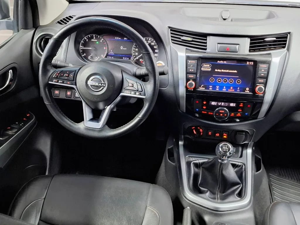 Nissan Navara Dc 4x4 2.3tdi Le año 2023