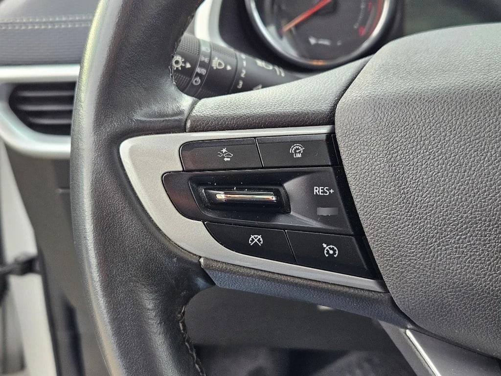 Chevrolet Tracker Tracker 1.2t Premier At P2 Onstar año 2024