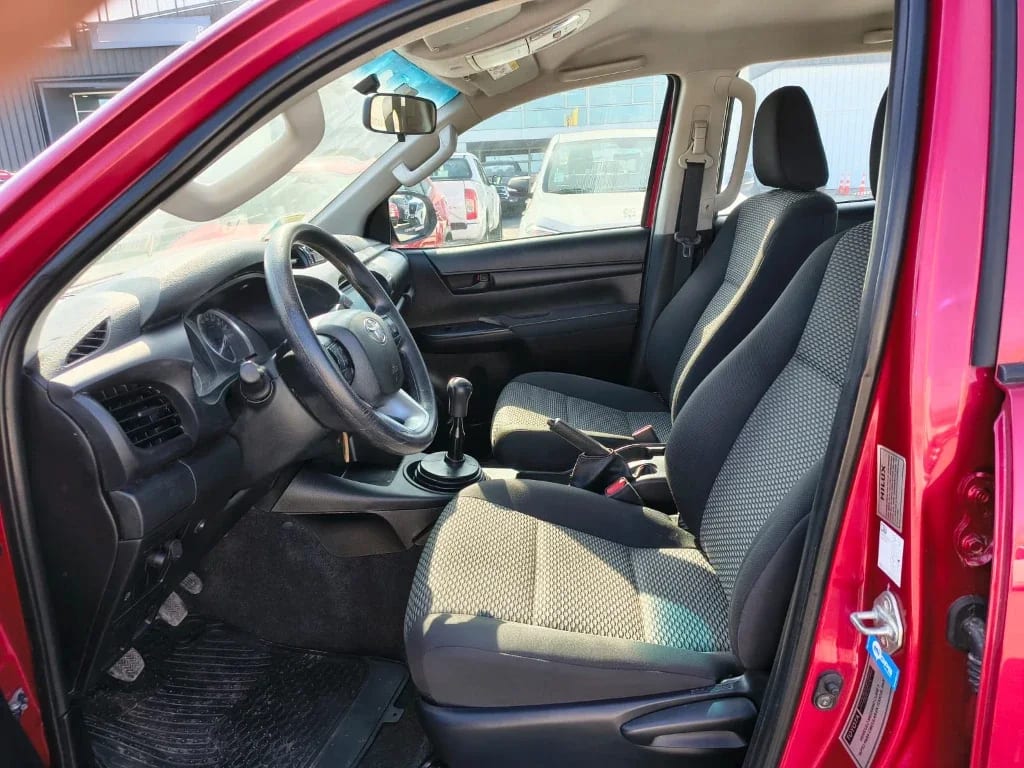 Toyota Hilux Dc 4x4 2.4 D Dx Mt año 2024