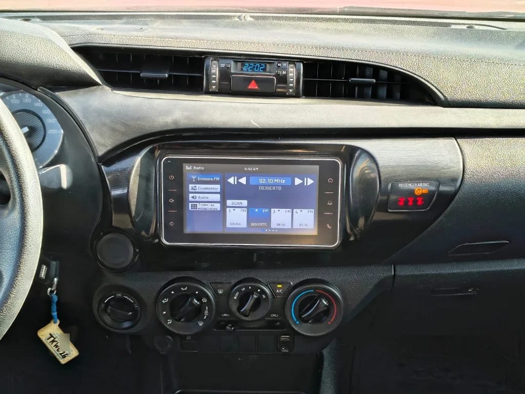 Toyota Hilux Dc 4x4 2.4 D Dx Mt año 2024