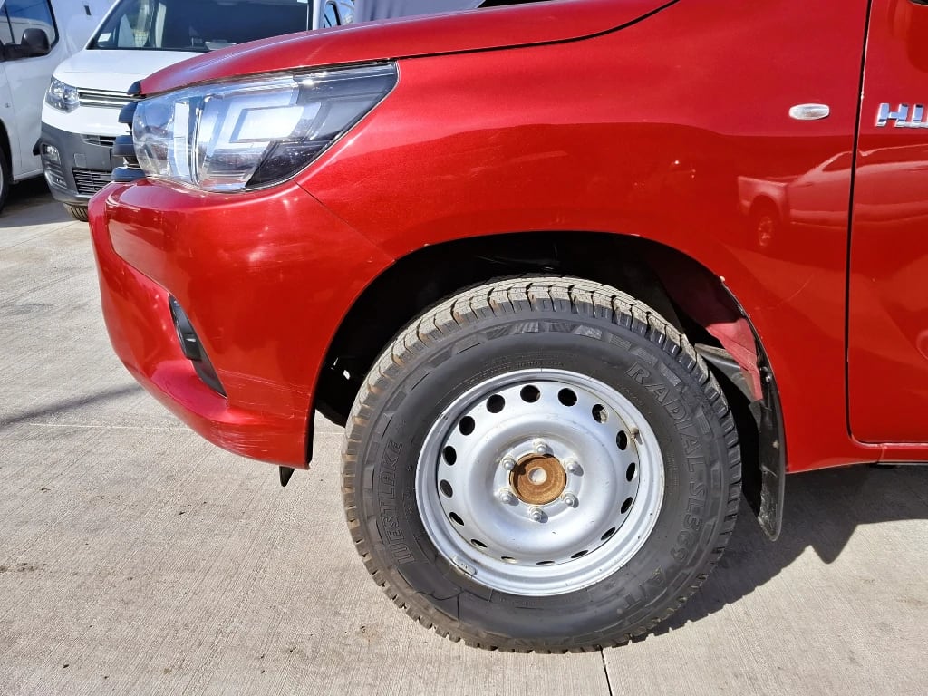 Toyota Hilux Toyota Hilux Dx Tss 4x2 Mt año 2023