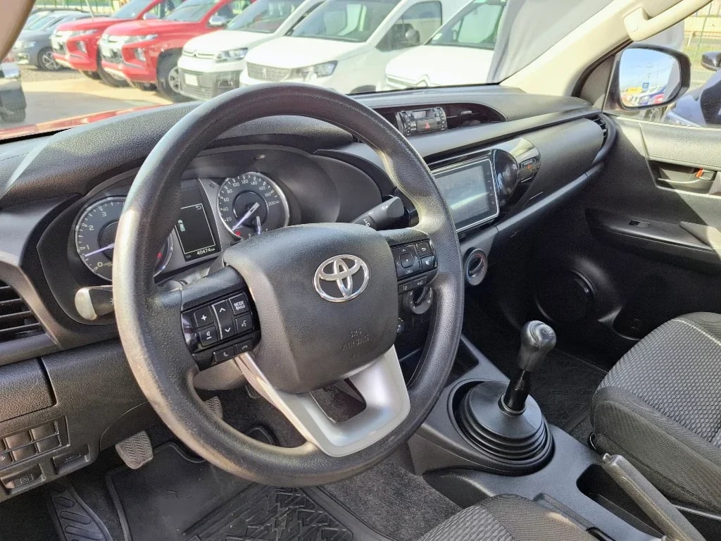 Toyota Hilux Toyota Hilux Dx Tss 4x2 Mt año 2023