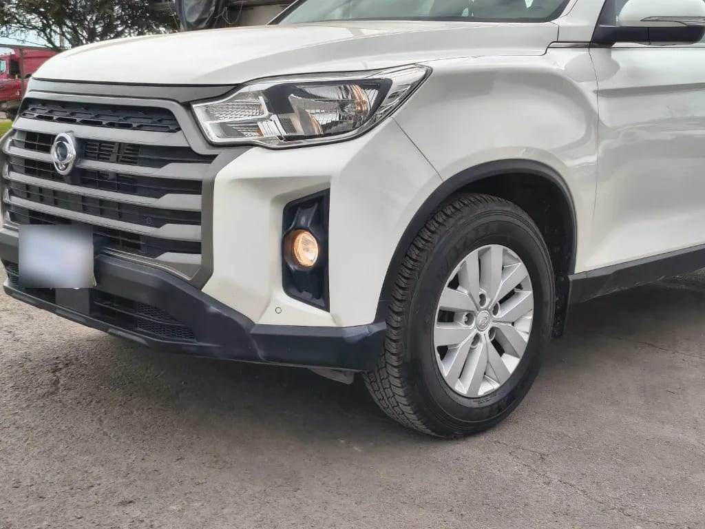 Ssangyong Grand Musso 2.2 4x2 Mt Full-Ql612 año 2023