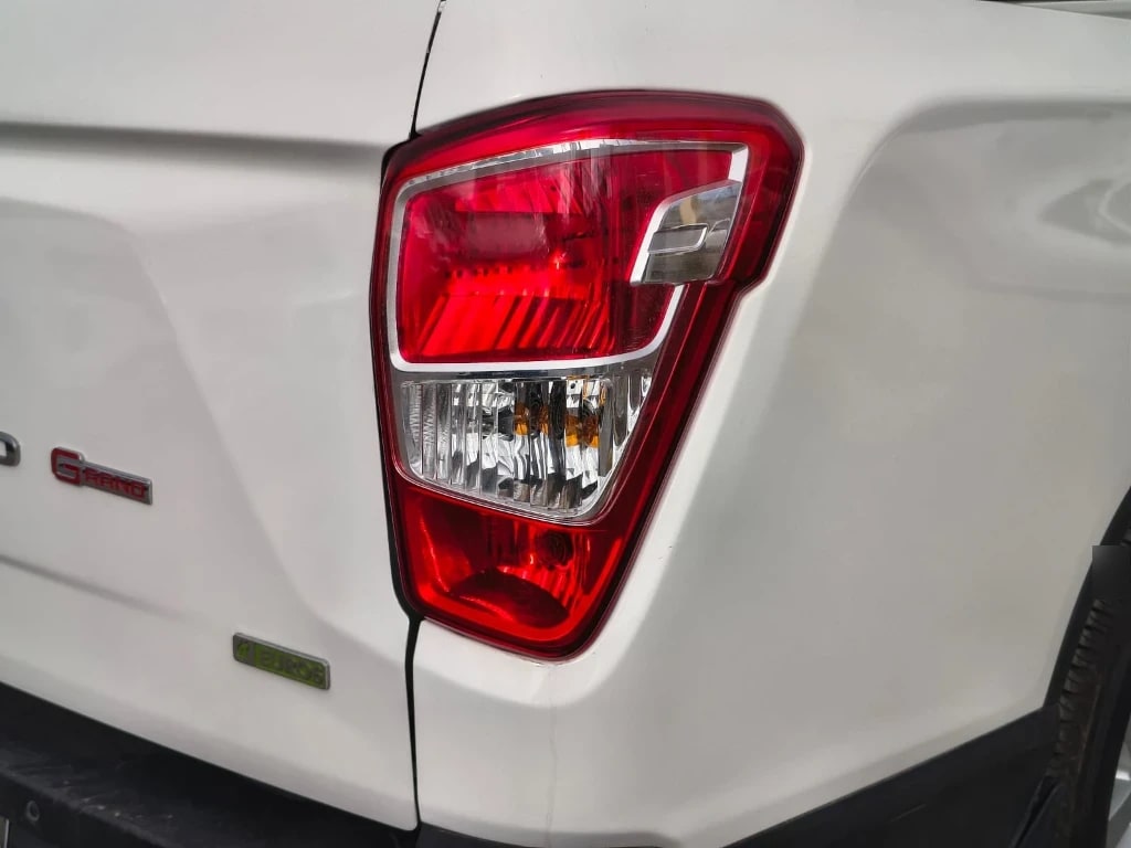 Ssangyong Grand Musso 2.2 4x2 Mt Full-Ql612 año 2023