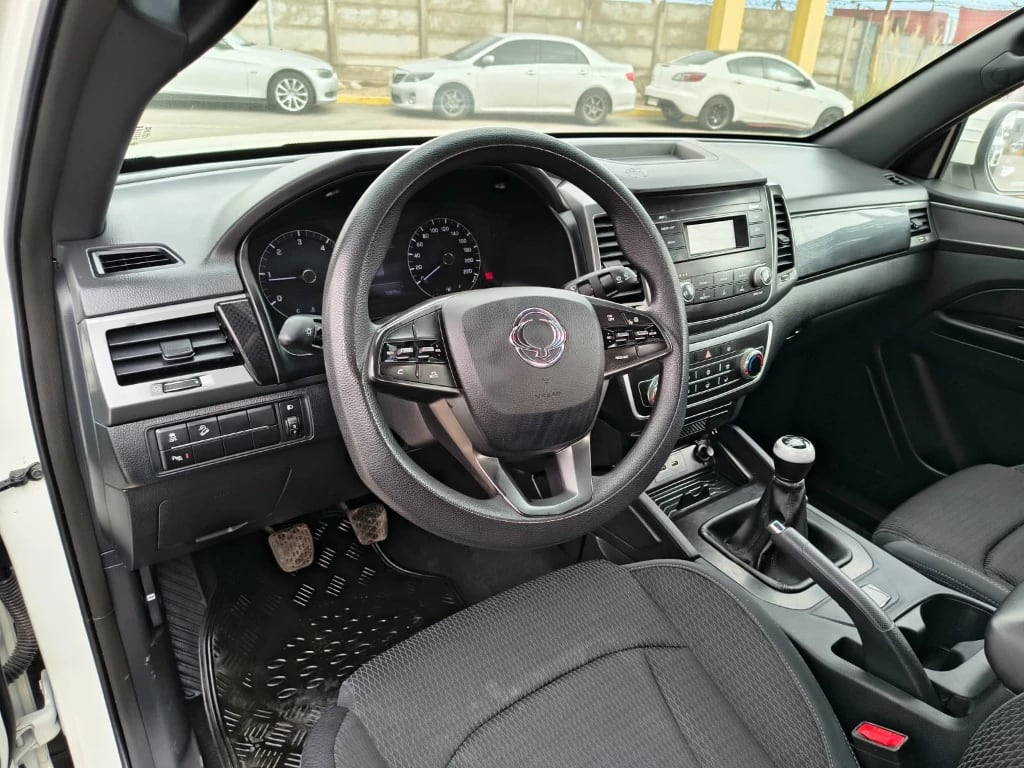 Ssangyong Grand Musso 2.2 4x2 Mt Full-Ql612 año 2023