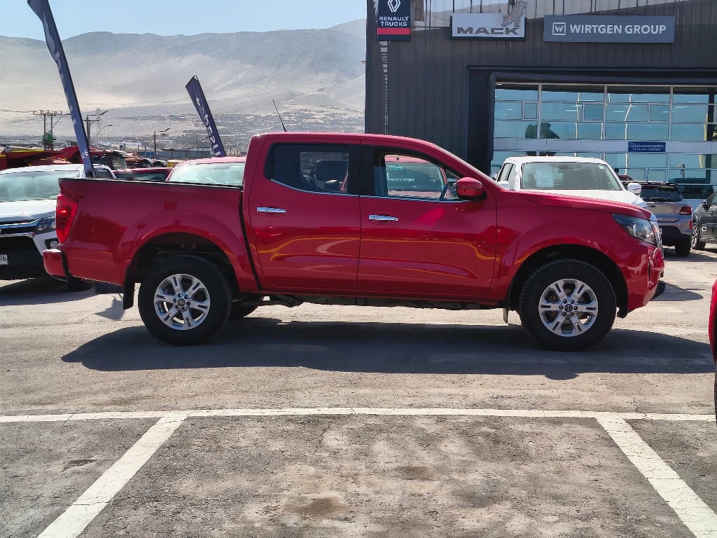 Nissan Navara Dc 4x2 2.3tdi Xe año 2022
