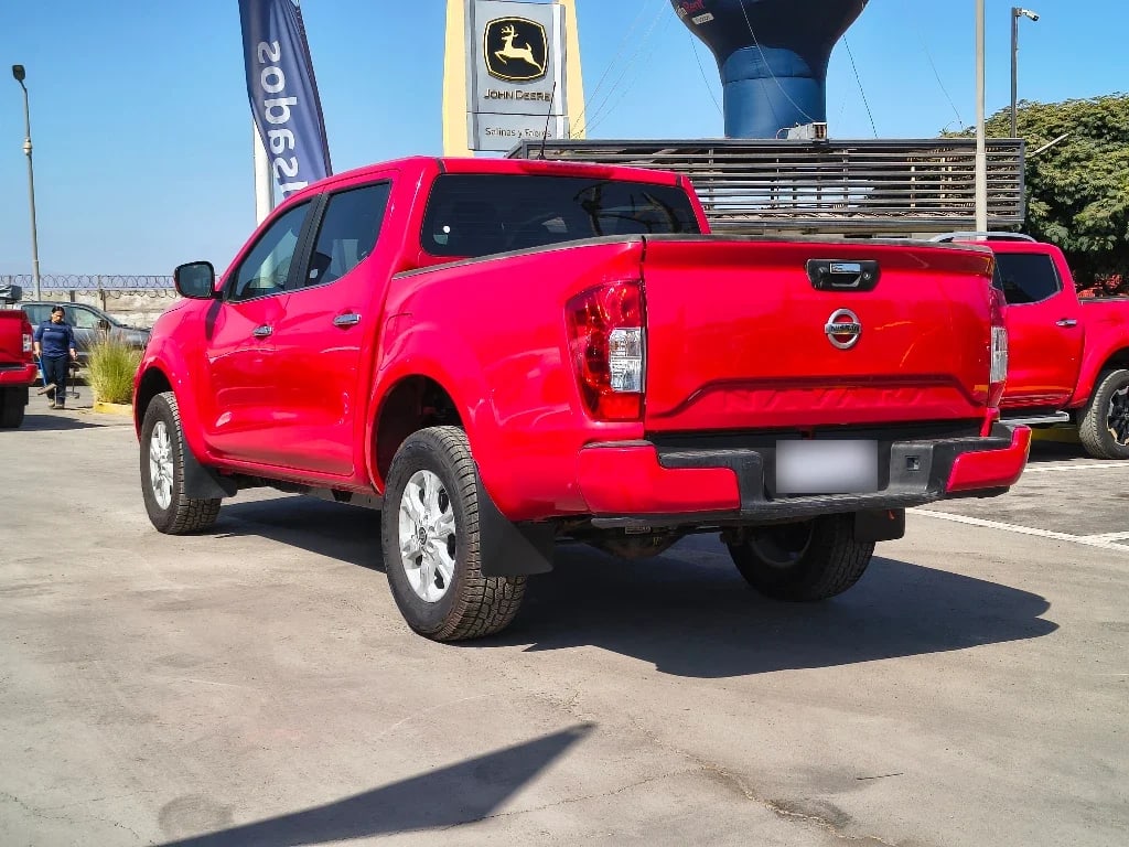 Nissan Navara Dc 4x2 2.3tdi Xe año 2022