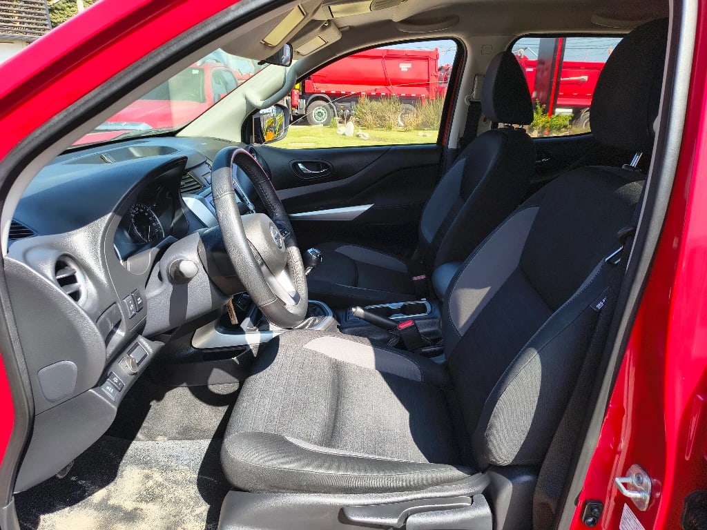 Nissan Navara Dc 4x2 2.3tdi Xe año 2022