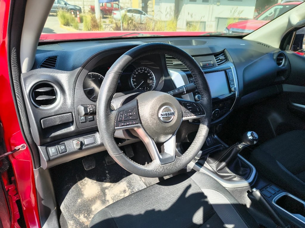 Nissan Navara Dc 4x2 2.3tdi Xe año 2022