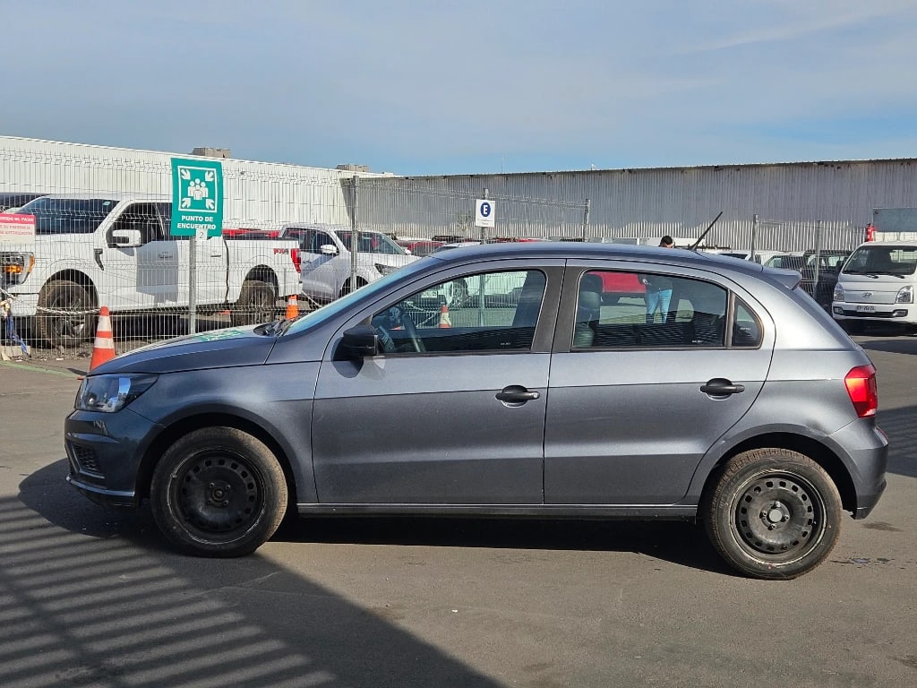Volkswagen Gol 1.6 Hb Mt Ac año 2022