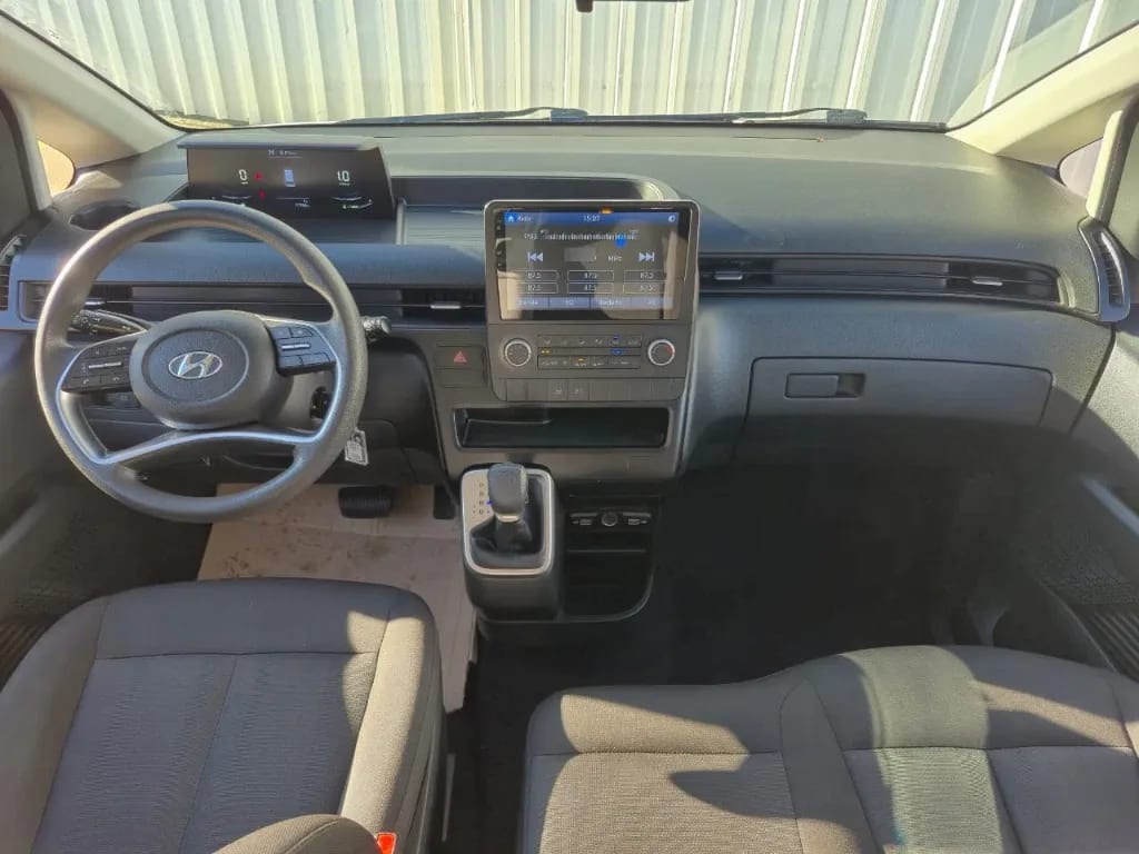 Hyundai Staria Furgón Us4 Mb 2.2 Crdi At año 2024
