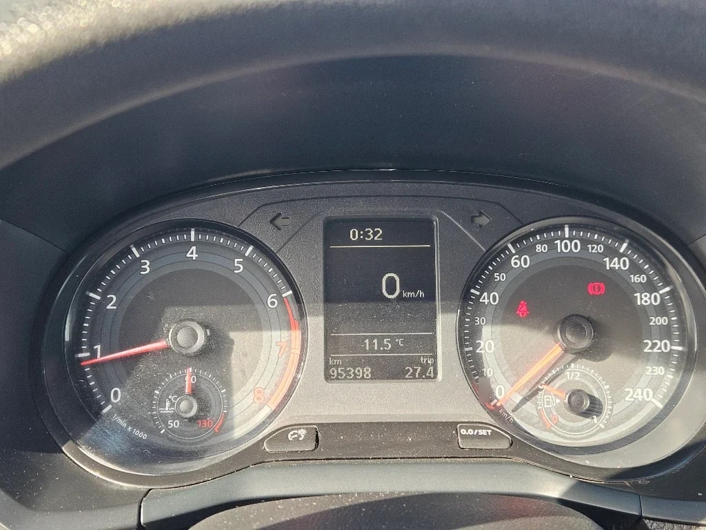 Volkswagen Gol 1.6 Hb Mt Ac año 2022