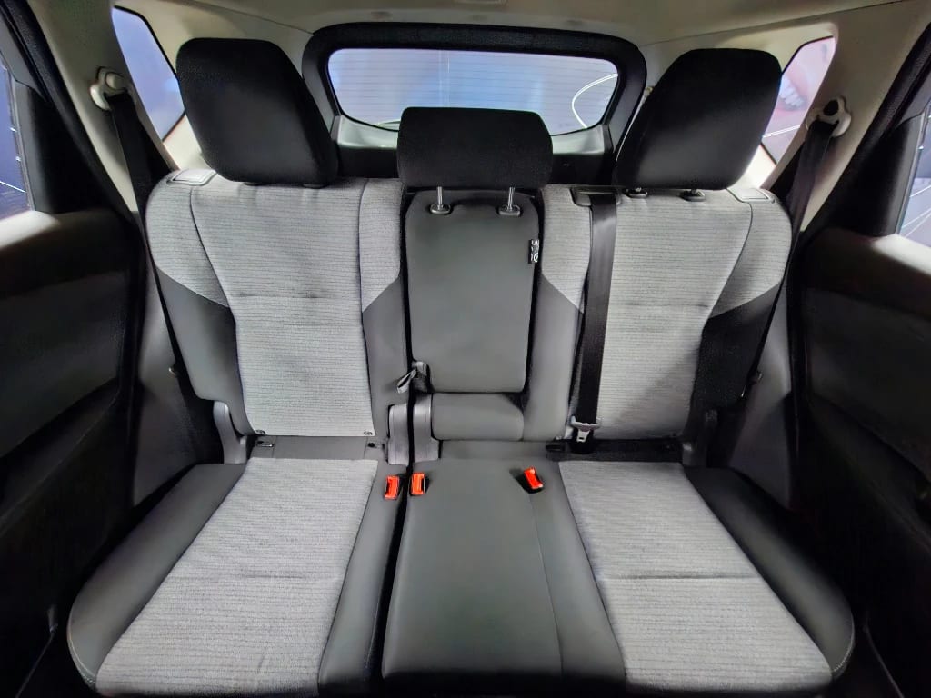 Nissan X-Trail Sense 2.5 At 4x2 3f año 2023