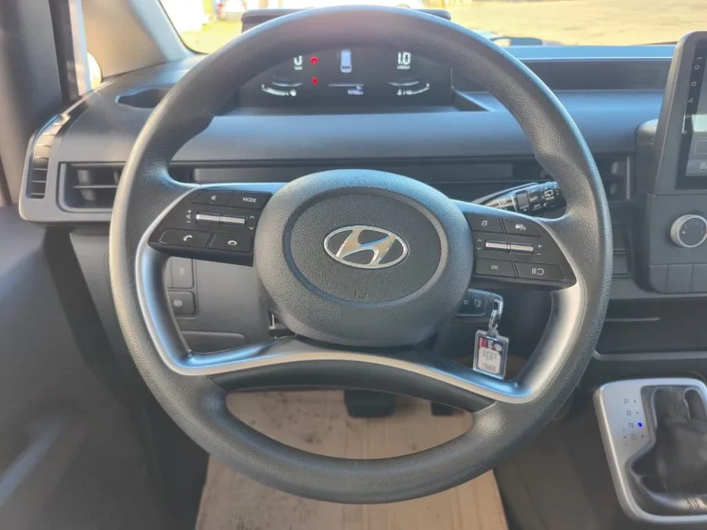 Hyundai Staria Furgón Us4 Mb 2.2 Crdi At año 2024