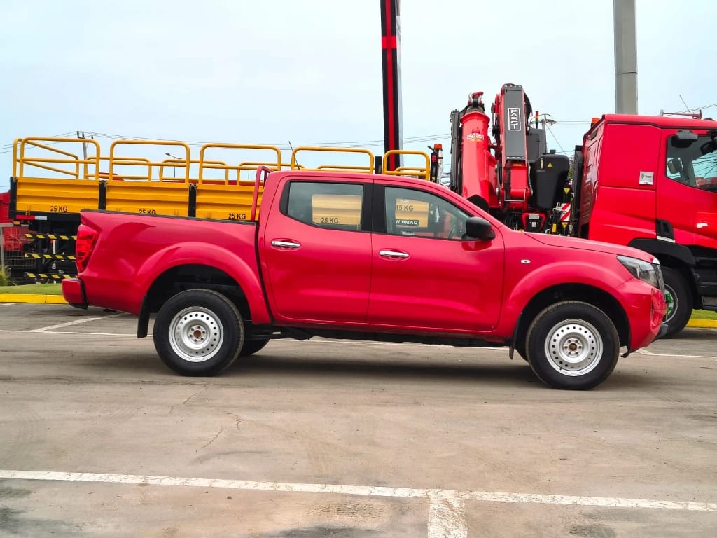 Nissan Navara Navara Dc 4x4 2.3 Tdi Se año 2023