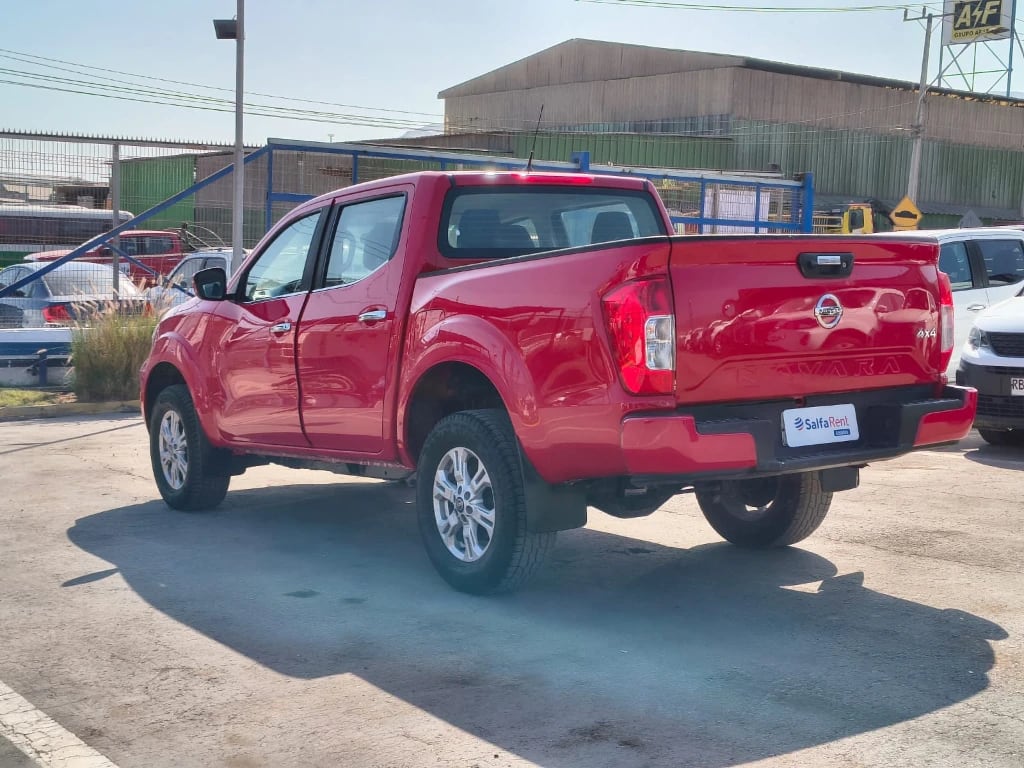 Nissan Navara Dc 4x4 2.3tdi Xe At año 2023