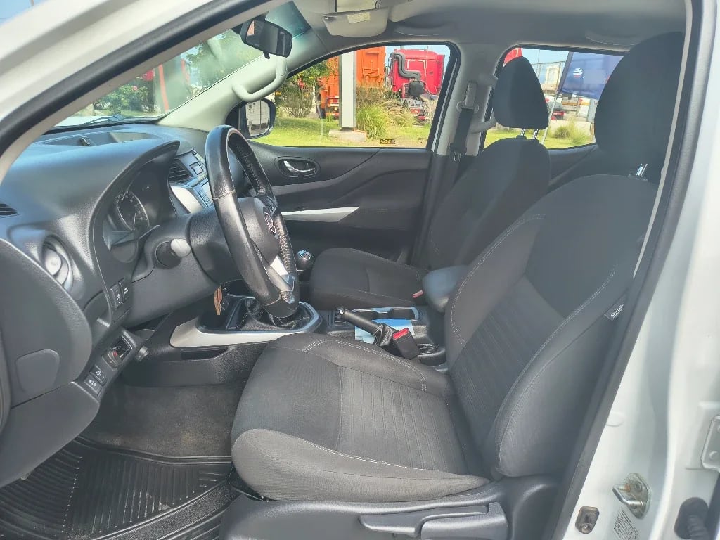 Nissan Navara Dc 4x4 2.3tdi Xe año 2023