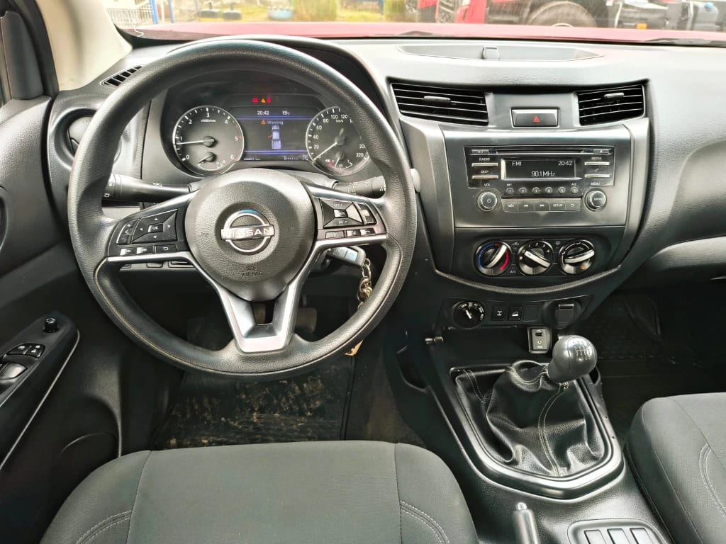 Nissan Navara Navara Dc 4x4 2.3 Tdi Se año 2023