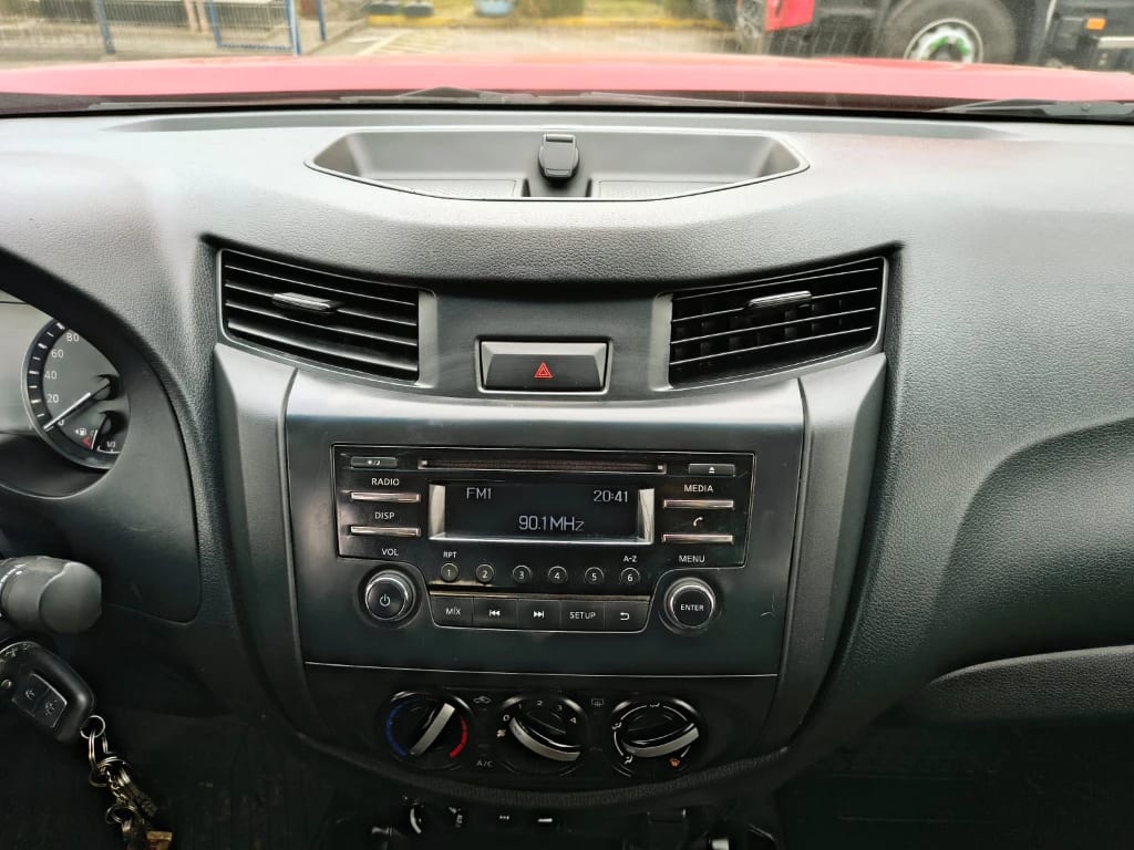 Nissan Navara Navara Dc 4x4 2.3 Tdi Se año 2023