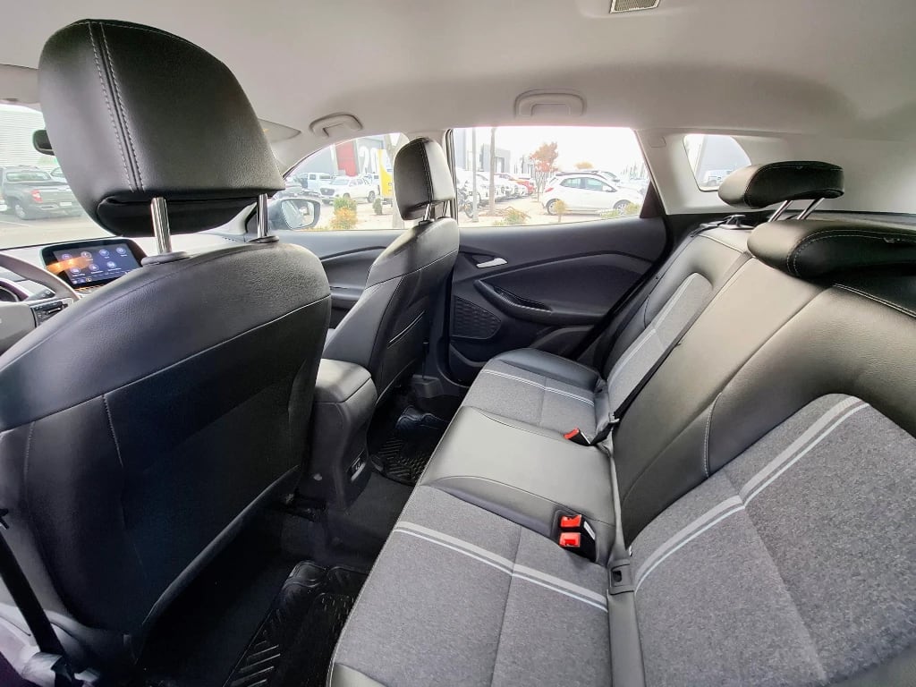 Chevrolet Tracker 1.2t Ltz At año 2025