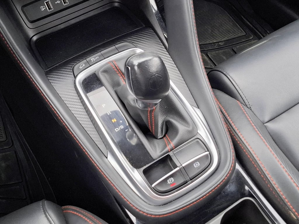 MG Zx Zx 1.5l Cvt Dlx año 2023