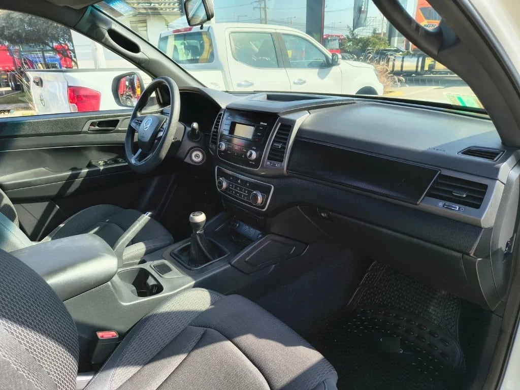 Ssangyong Grand Musso 2.2 4x2 Mt Full-Ql612 año 2023