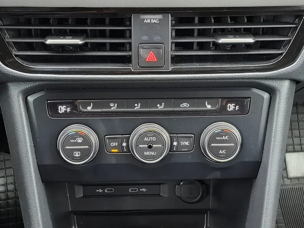 Volkswagen Taos Taos 1.4 Tsi At Comfortline año 2022