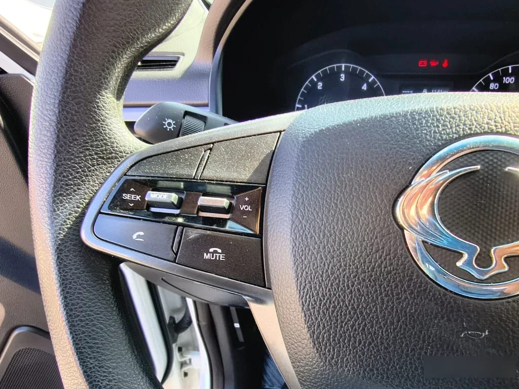 Ssangyong Grand Musso 2.2 4x2 Mt Full-Ql612 año 2023