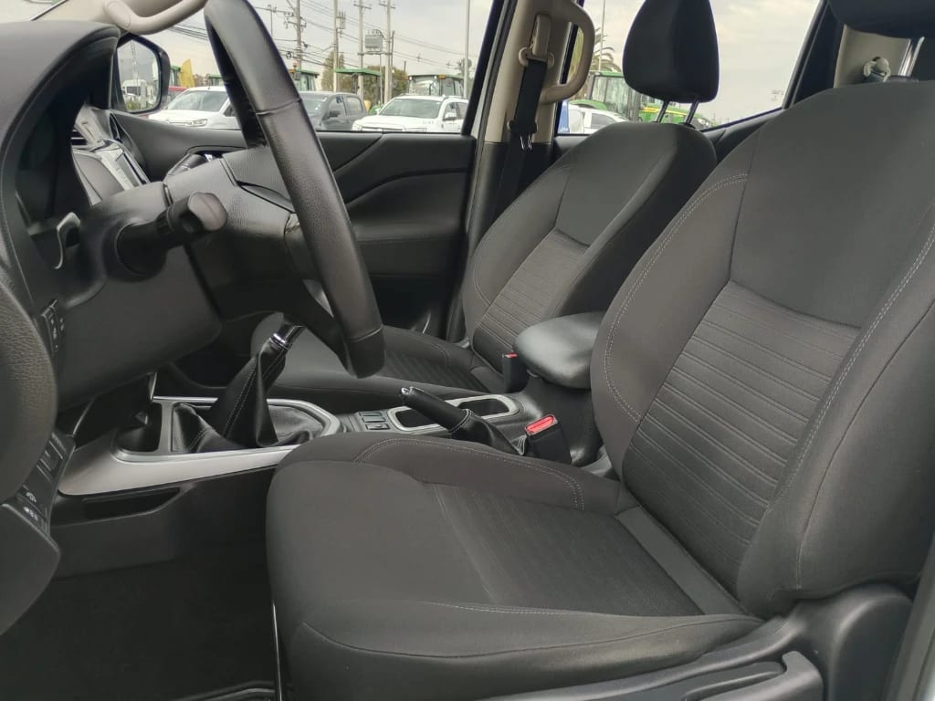 Nissan Navara Dc 4x2 2.3tdi Xe año 2023