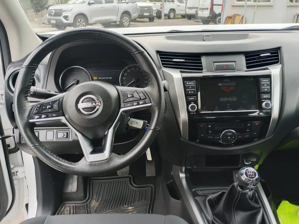 Nissan Navara Dc 4x2 2.3tdi Xe año 2023