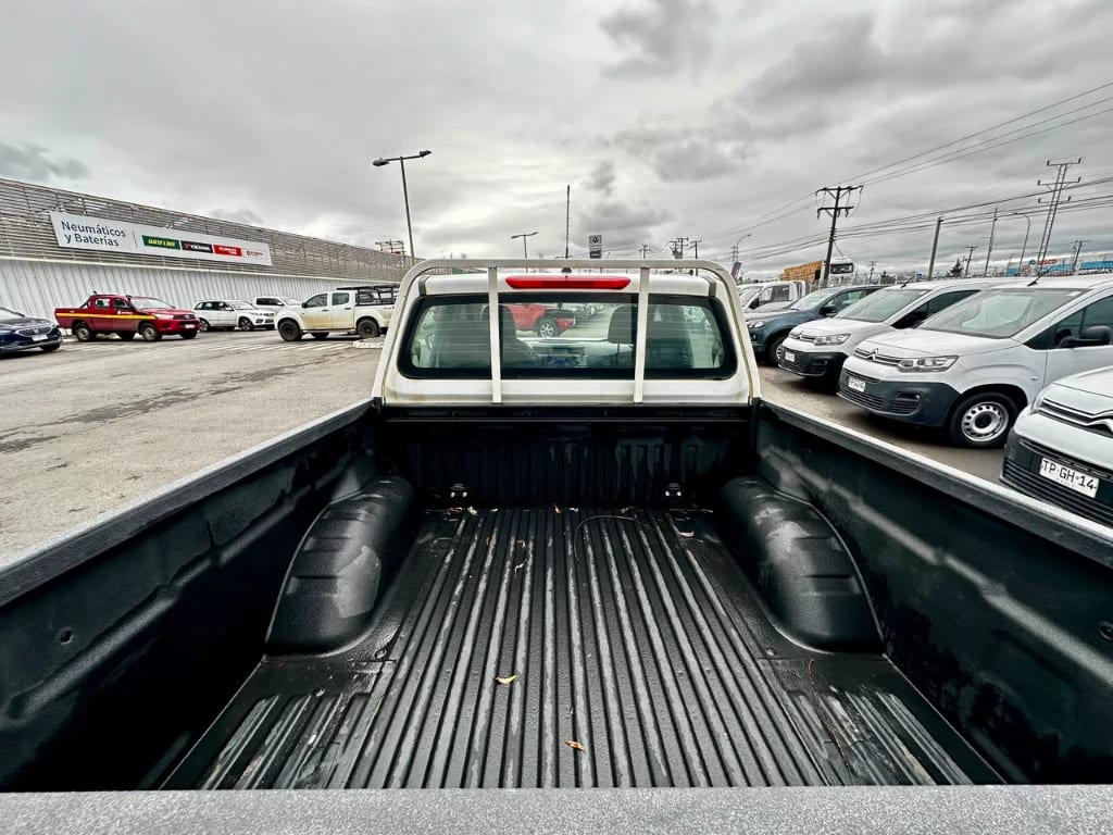 Nissan Navara Navara Dc 4x4 2.3 Tdi Se año 2023