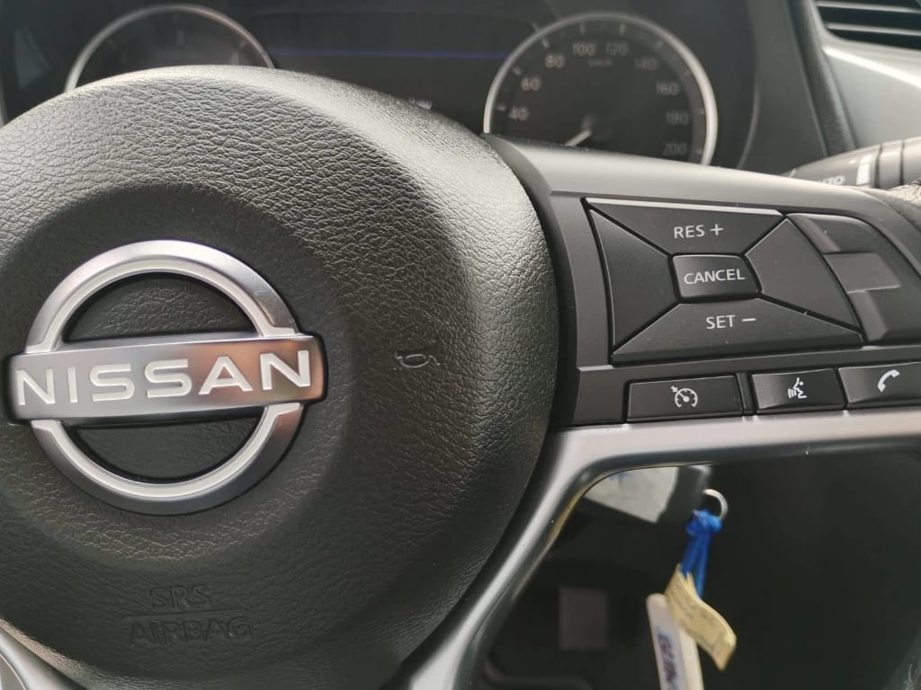 Nissan Navara Dc 4x2 2.3tdi Xe año 2023