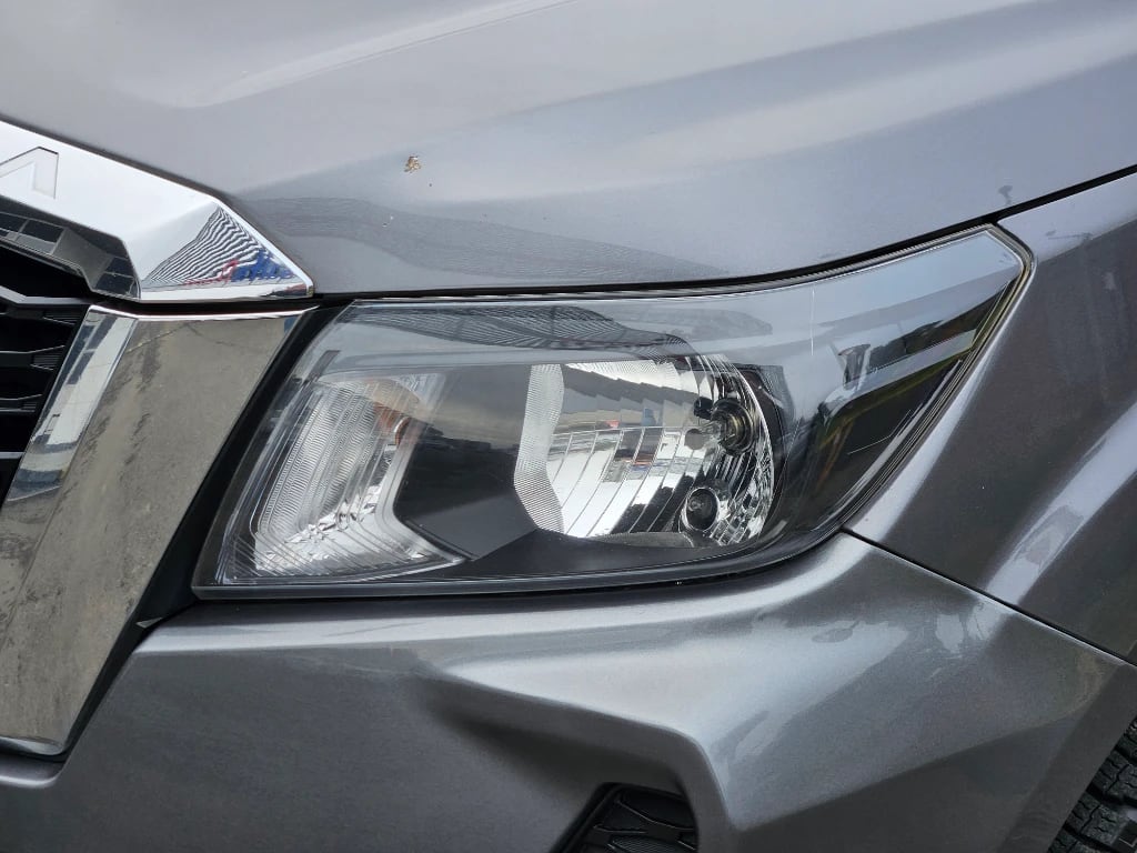 Nissan Navara Dc 4x2 2.3tdi Se año 2022