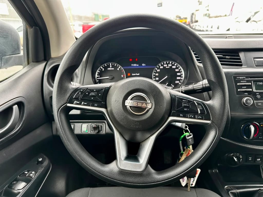 Nissan Navara Navara Dc 4x4 2.3 Tdi Se año 2023